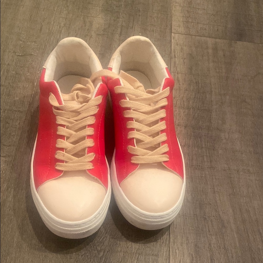 Alice and Olivia red and light pink sneakers
